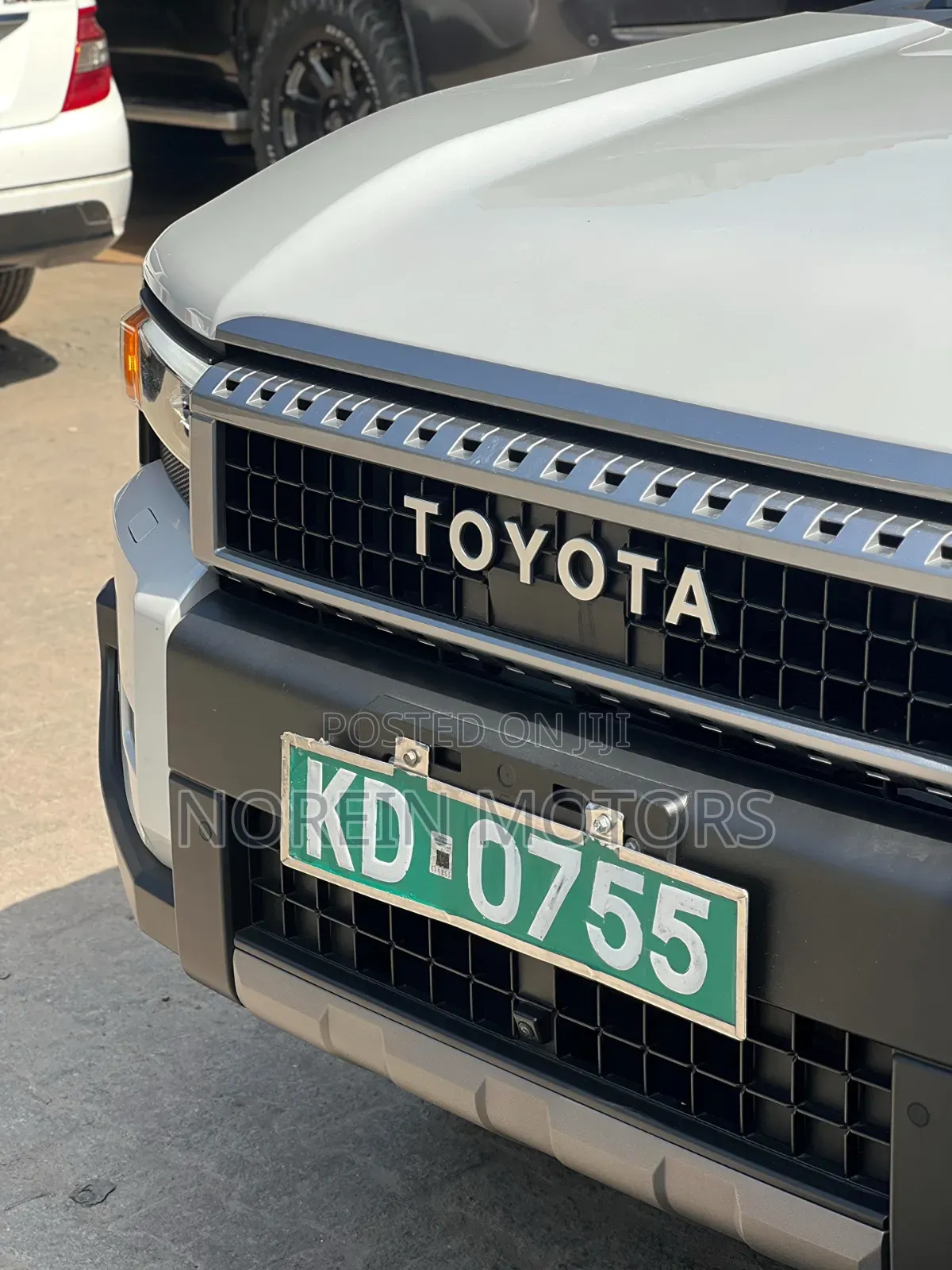Toyota Land Cruiser Prado 2023 White