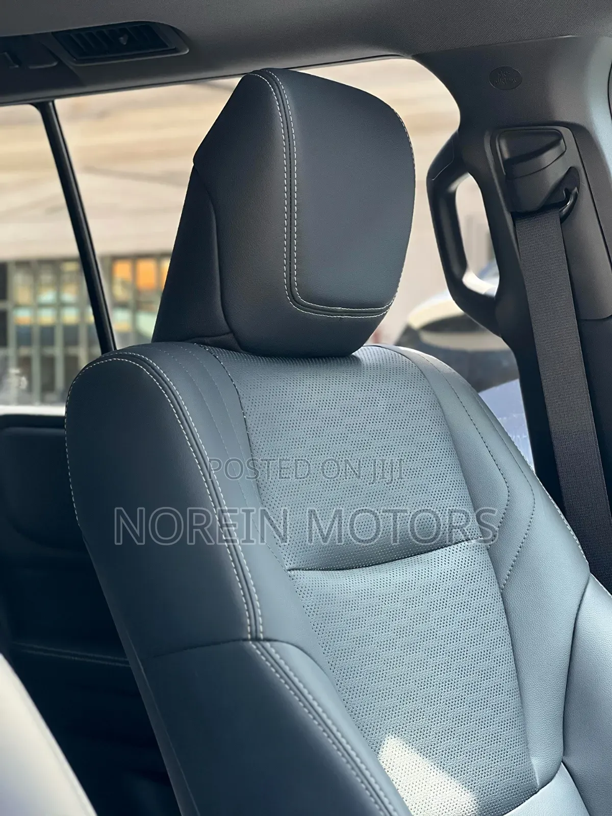 Toyota Land Cruiser Prado 2023 White