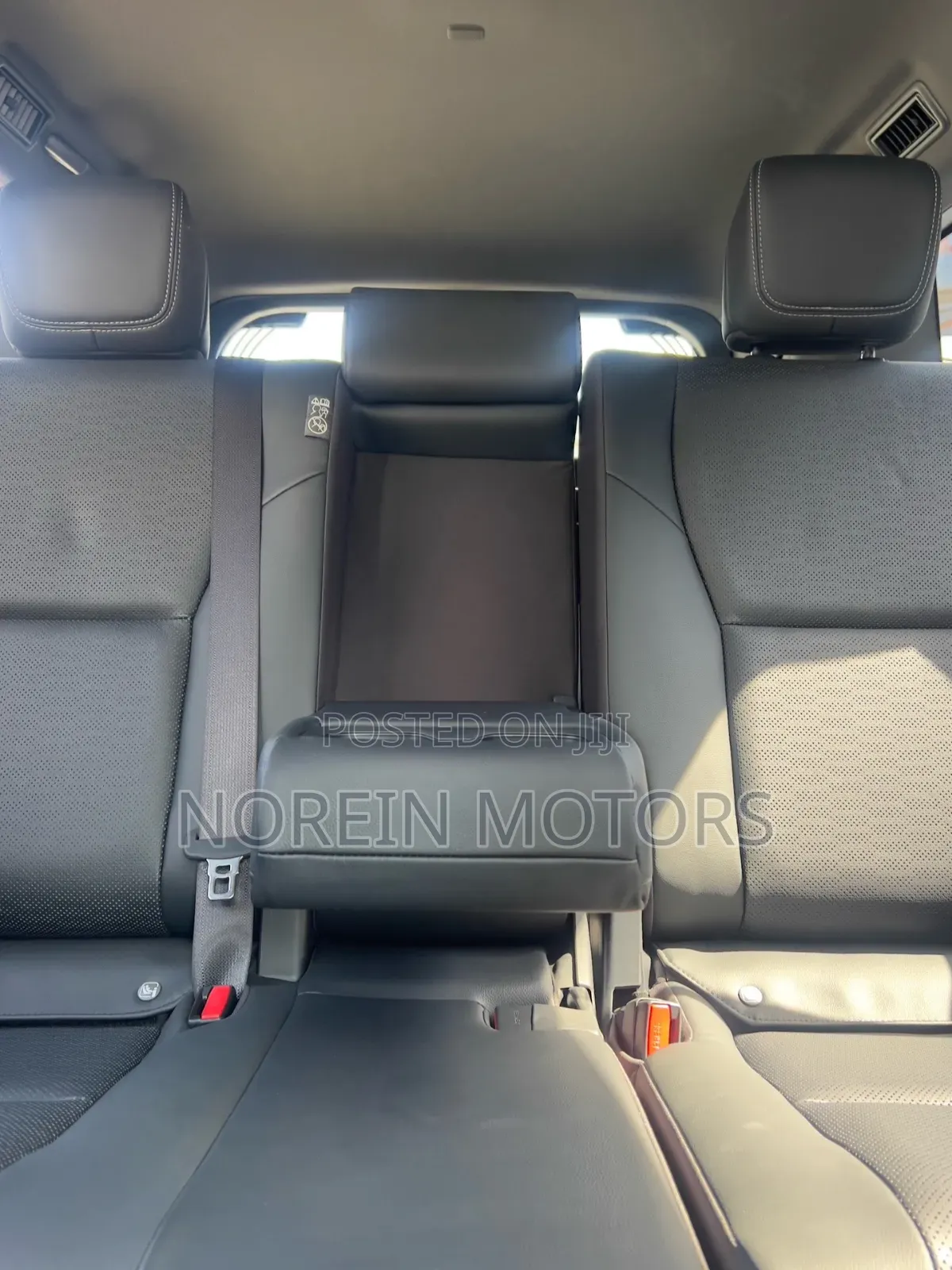 Toyota Land Cruiser Prado 2023 White