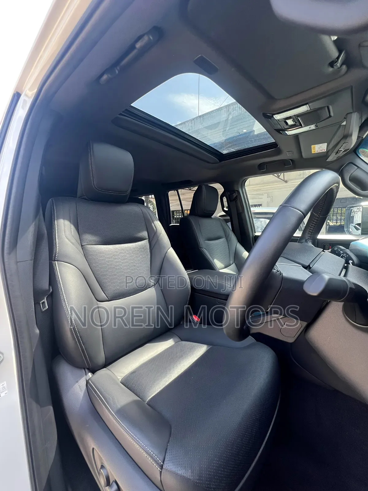Toyota Land Cruiser Prado 2023 White