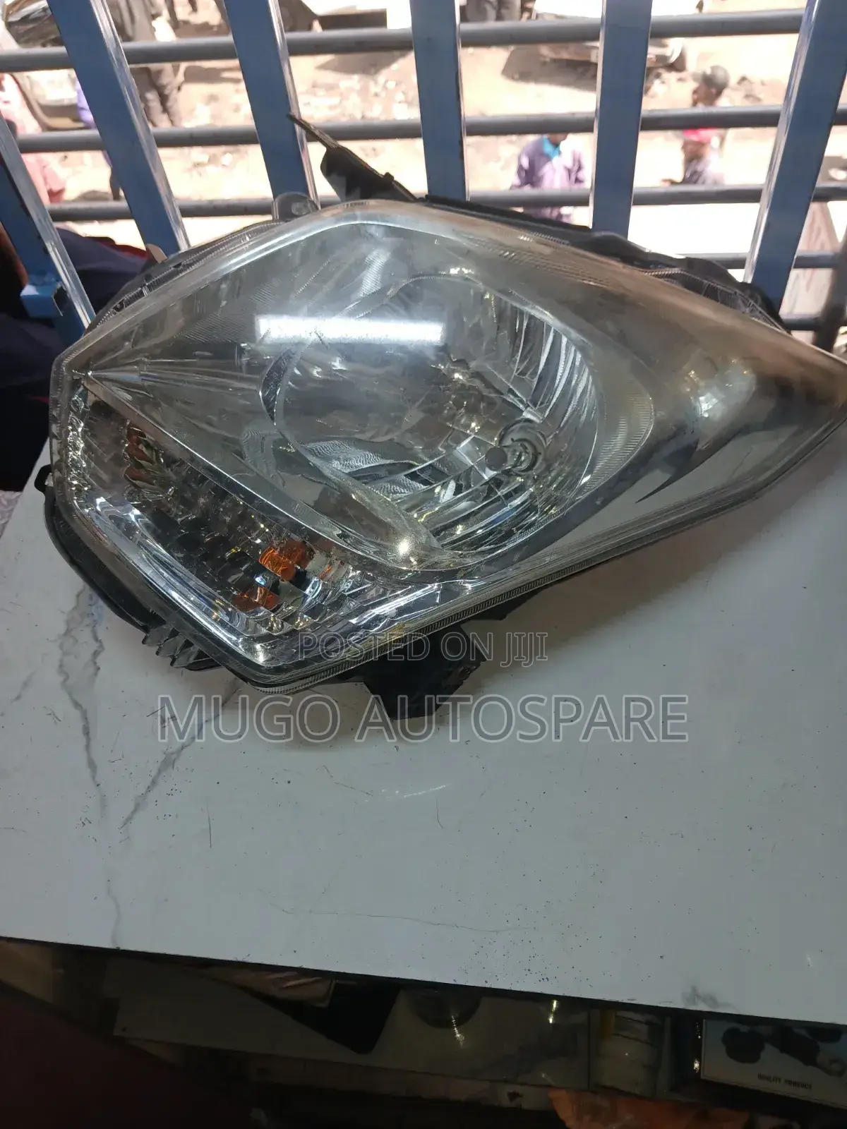 Suzuki Wagon R 2012 Non Xenon Headlight
