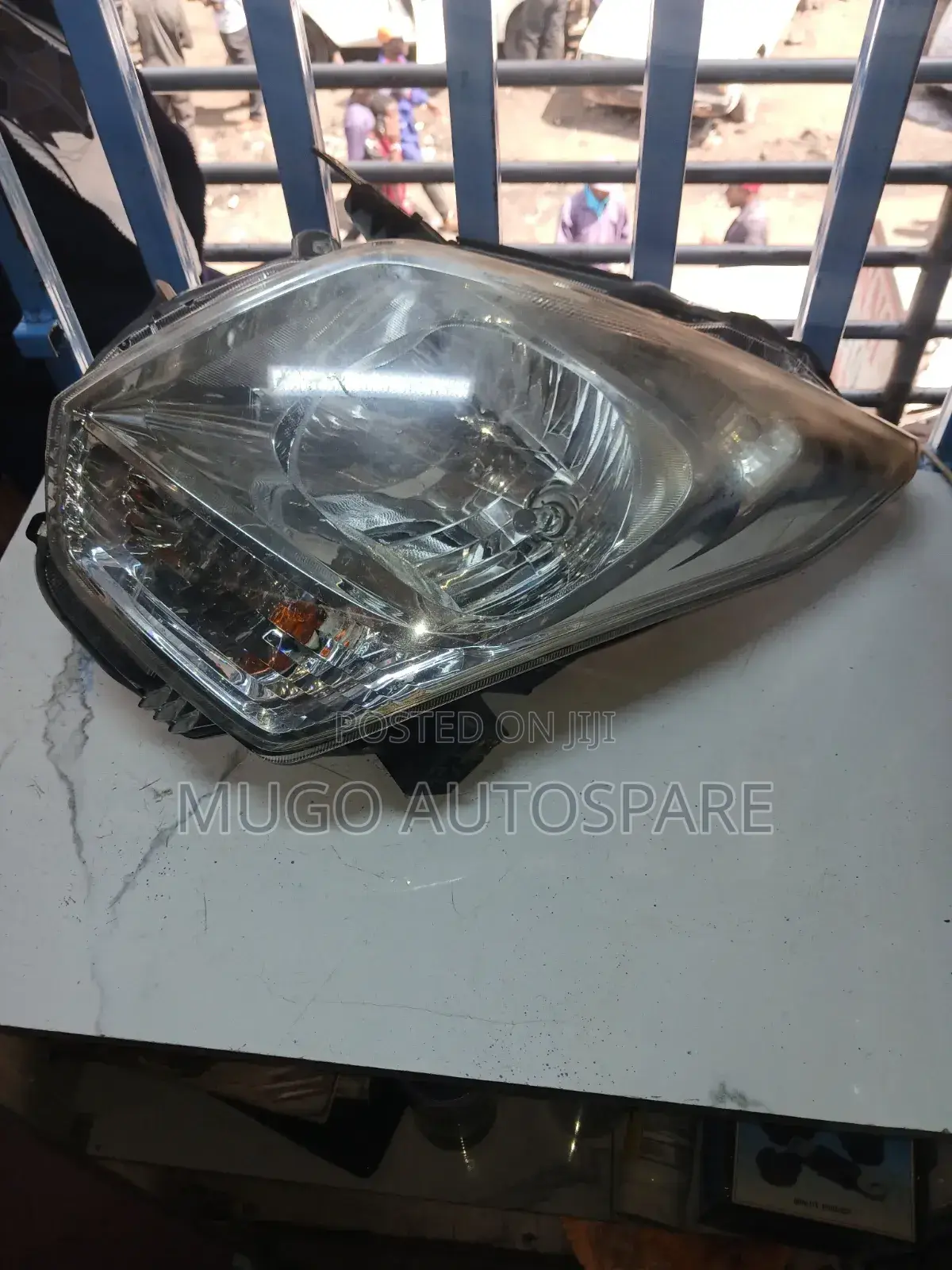 Suzuki Wagon R 2012 Non Xenon Headlight