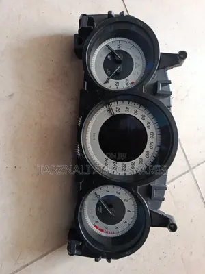 W204 Instrument Cluster