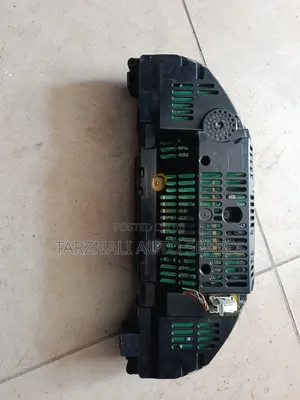 W204 Instrument Cluster