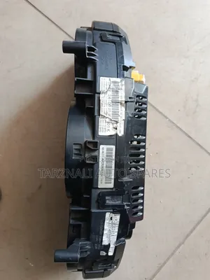 W204 Instrument Cluster