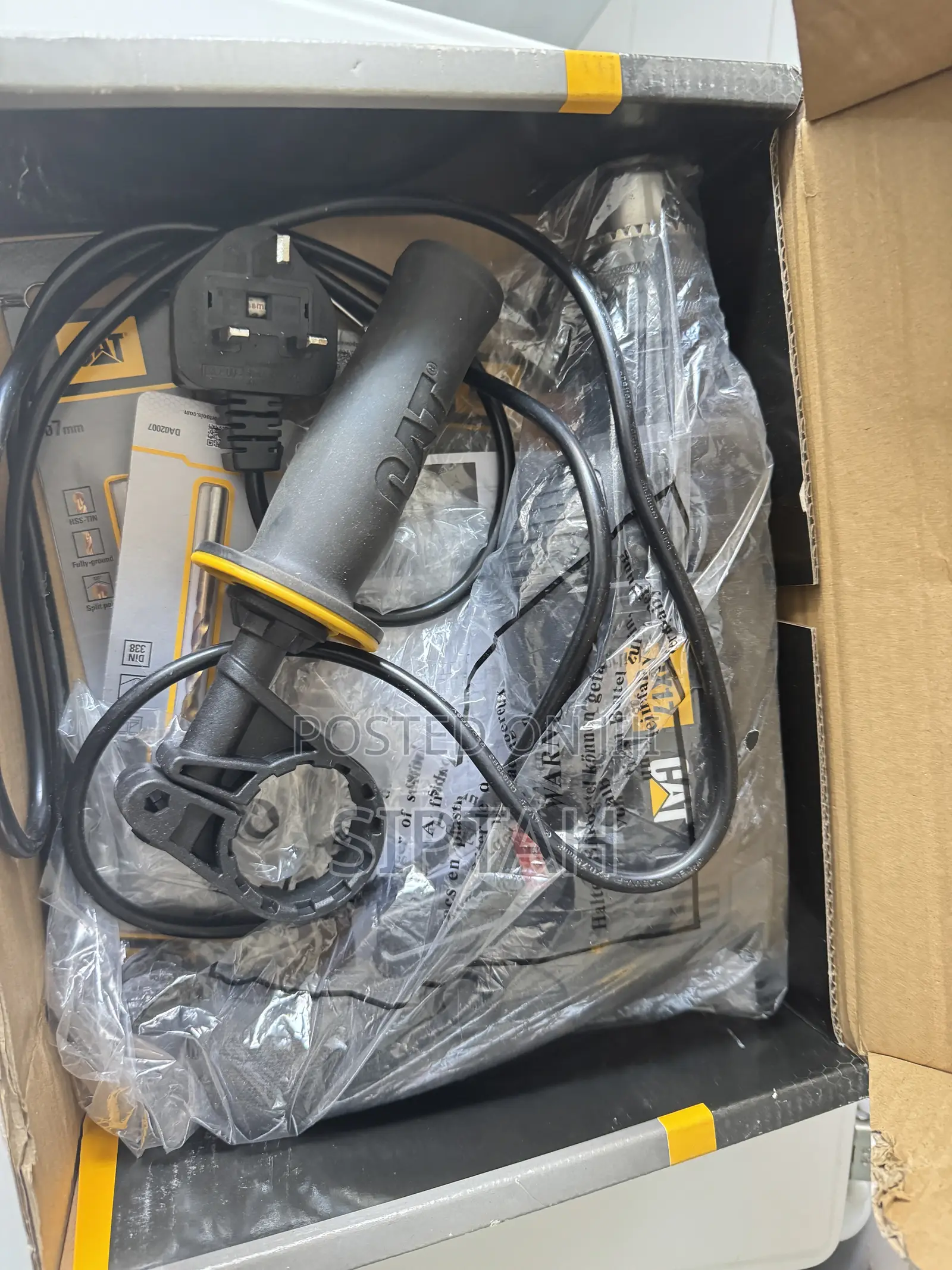 750Watts CAT Impact Drill DX17
