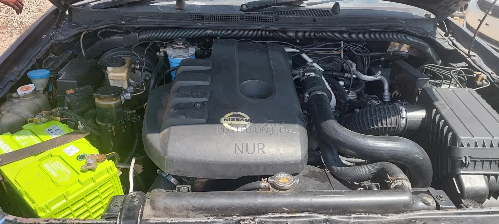 Nissan Navara 2011 Blue