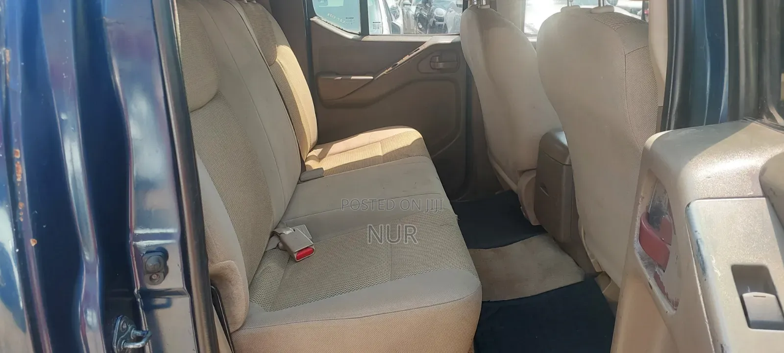 Nissan Navara 2011 Blue