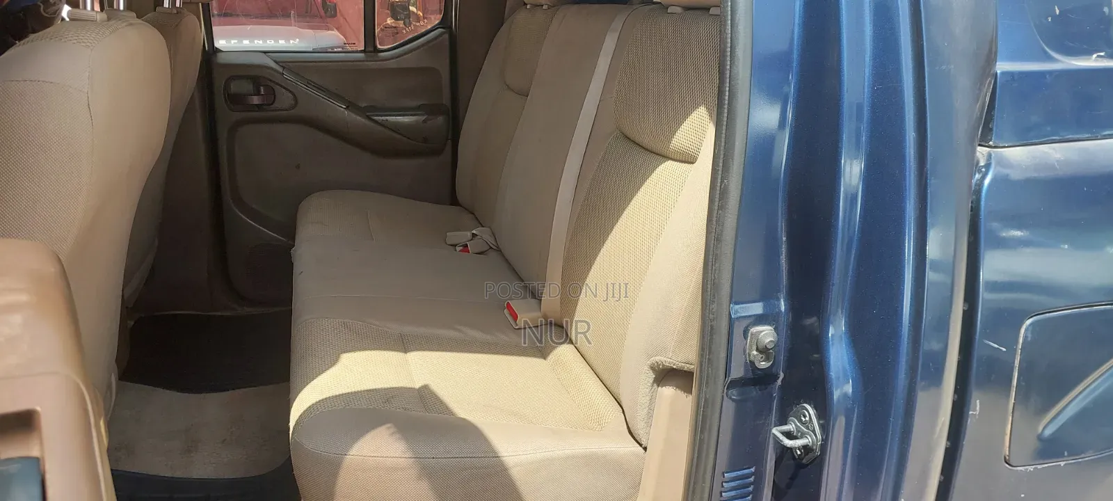 Nissan Navara 2011 Blue