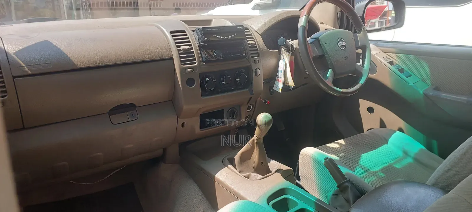 Nissan Navara 2011 Blue