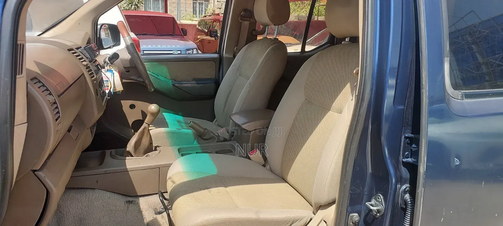 Nissan Navara 2011 Blue