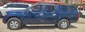Nissan Navara 2011 Blue