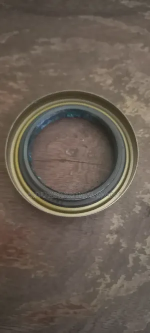 ISUZU DMAX Rear Wheel Outer Oil Seal