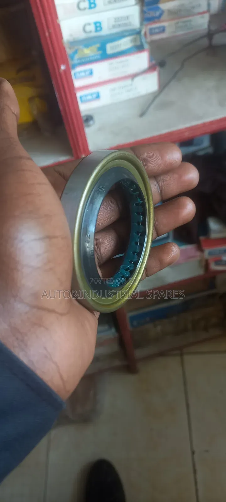 ISUZU DMAX Rear Wheel Outer Oil Seal