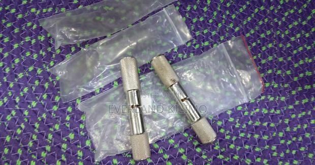 Carbon Dehorning Handles for Livestock - main view