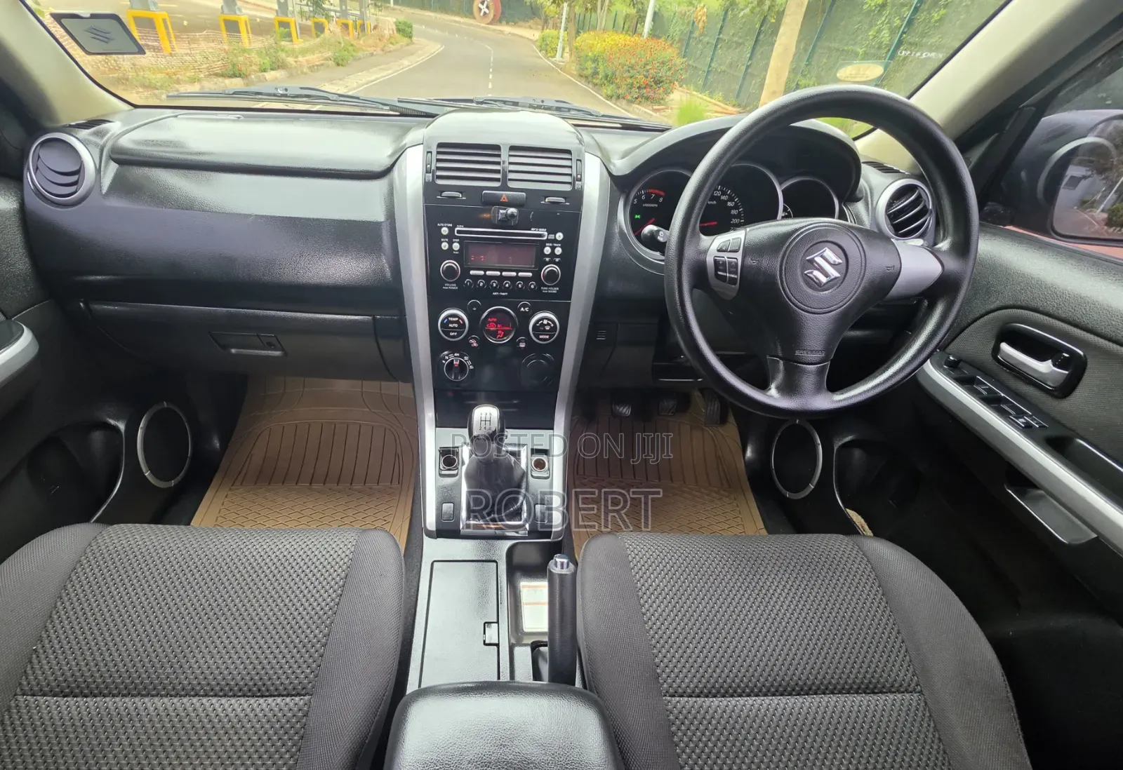 Suzuki Escudo 2008 Gold
