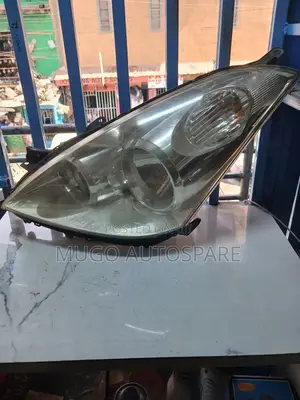 Toyota Wish 2002 Non Xenon Headlight