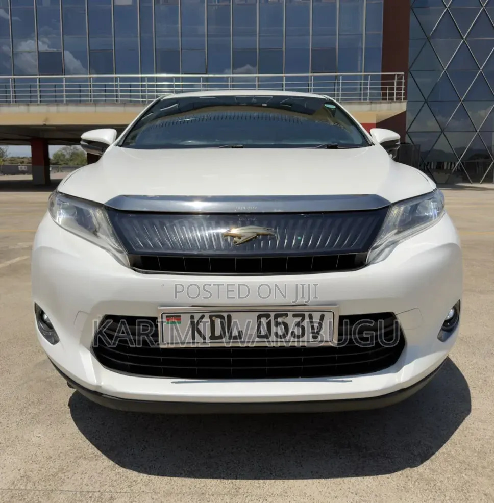 Toyota Harrier 2.5 Hybrid 4WD 2016 White