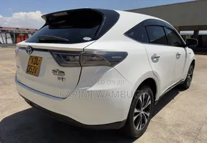 Toyota Harrier 2.5 Hybrid 4WD 2016 White
