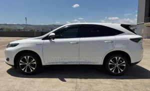 Toyota Harrier 2.5 Hybrid 4WD 2016 White