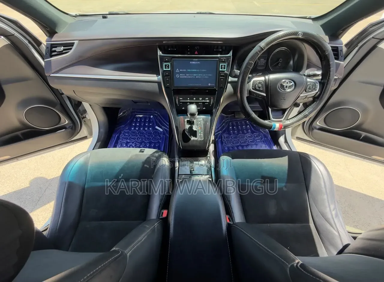 Toyota Harrier 2.5 Hybrid 4WD 2016 White