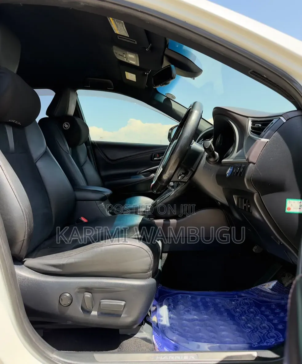 Toyota Harrier 2.5 Hybrid 4WD 2016 White