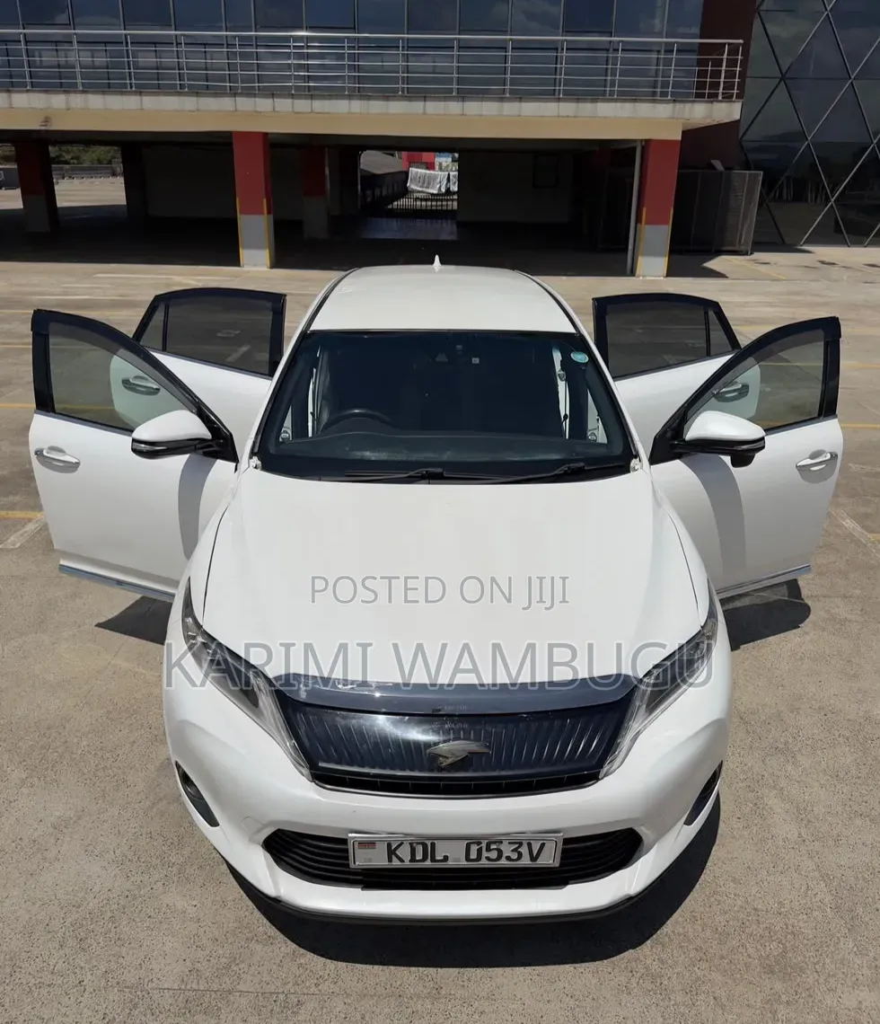 Toyota Harrier 2.5 Hybrid 4WD 2016 White