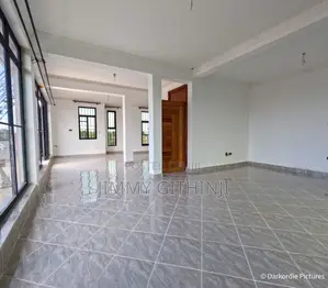 5bdrm Bungalow in Kenyatta Road / Theta for sale