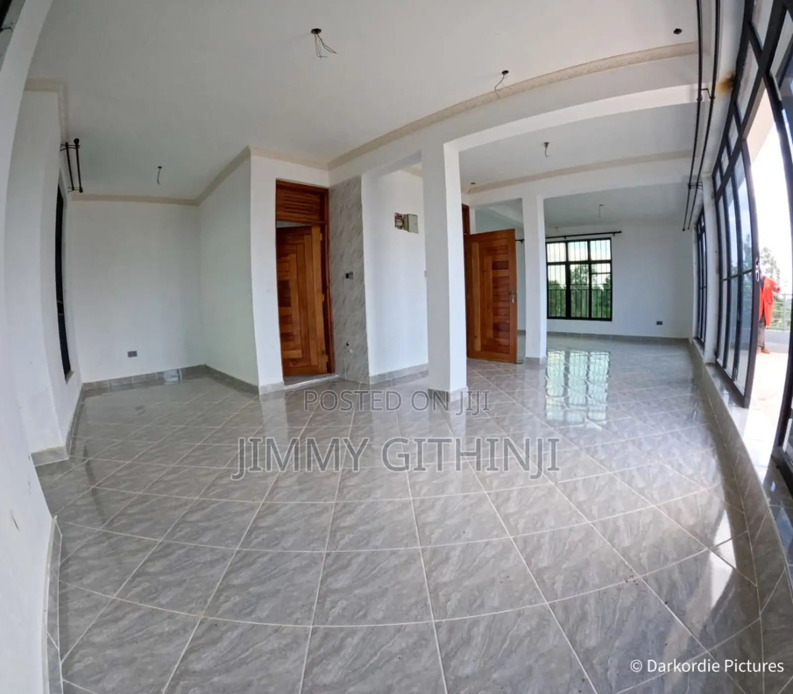 5bdrm Bungalow in Kenyatta Road / Theta for sale
