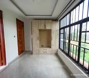 5bdrm Bungalow in Kenyatta Road / Theta for sale