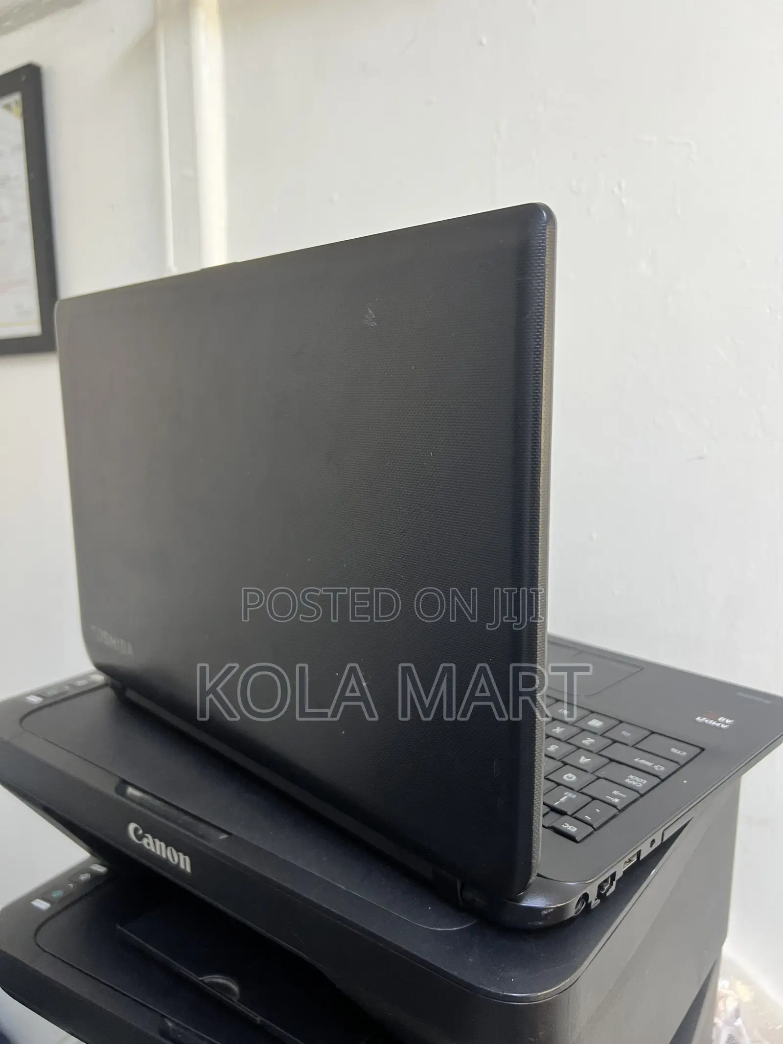 Laptop Toshiba Satellite  P745 8GB AMD A8 HDD 500GB