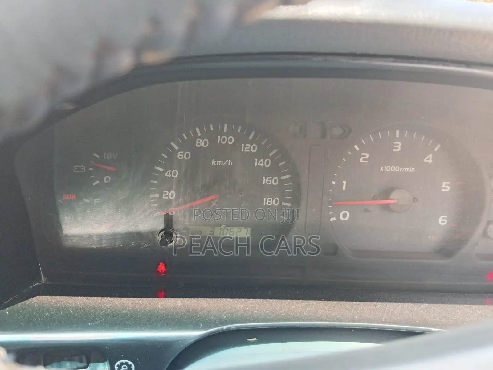 Toyota Land Cruiser 2000 Gold