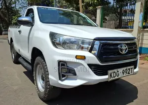 Toyota Hilux 2017 White
