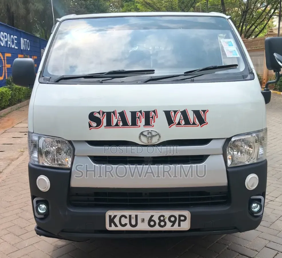 Toyota HiAce 2014 White