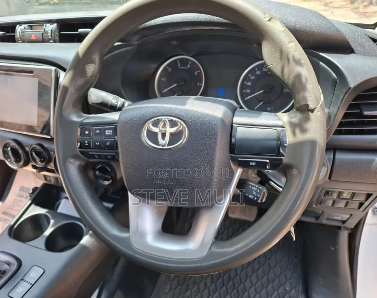 Toyota Hilux 2017 White