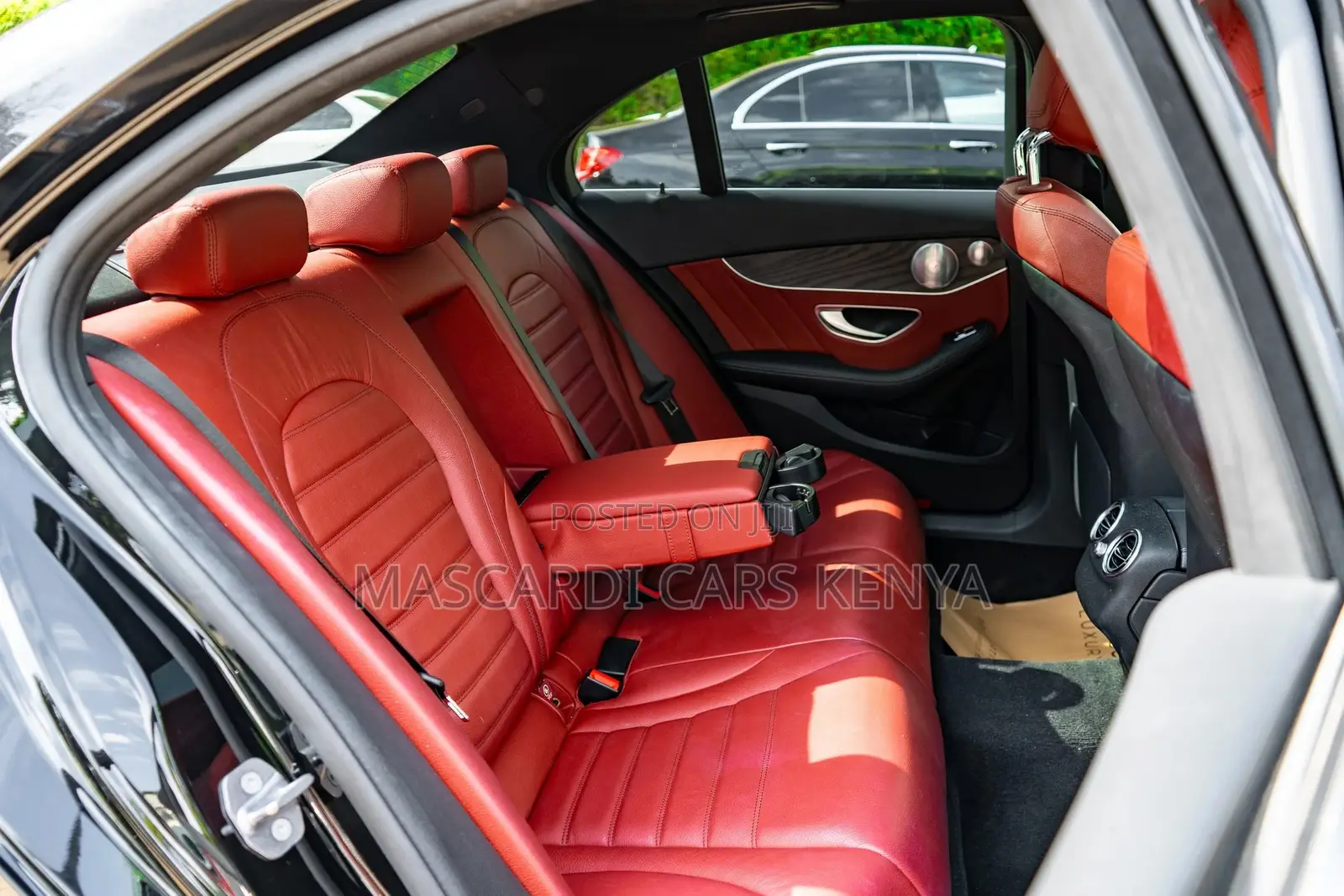 Mercedes-Benz C200 2019 Black