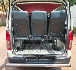 Toyota HiAce 2014 White