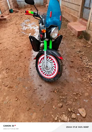 Honda CB 2017 Blue