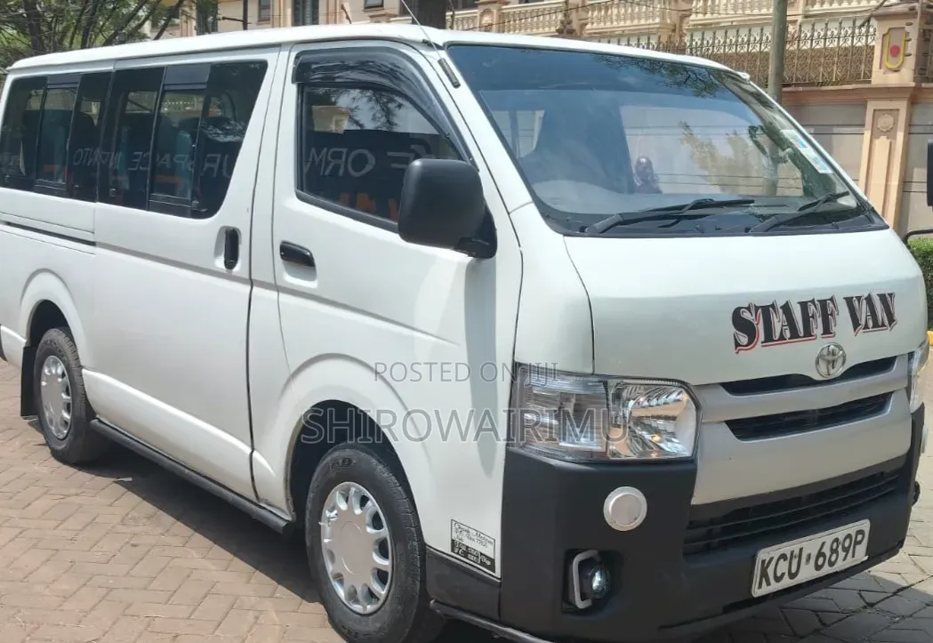 Toyota HiAce 2014 White