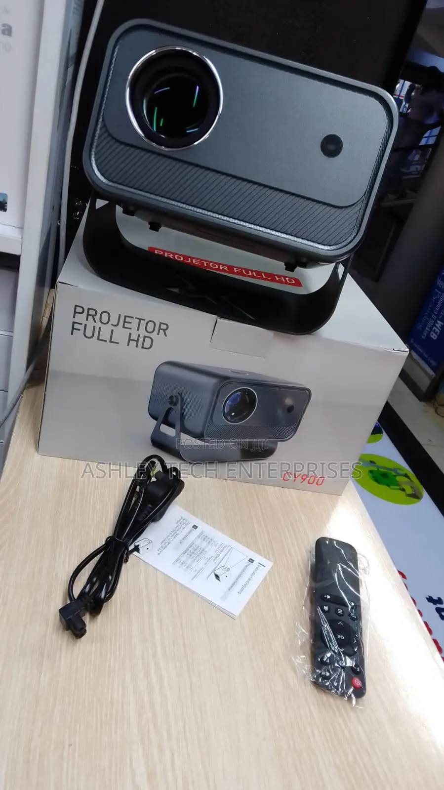 Advanced CY900 Projector – High Performance Entertainment