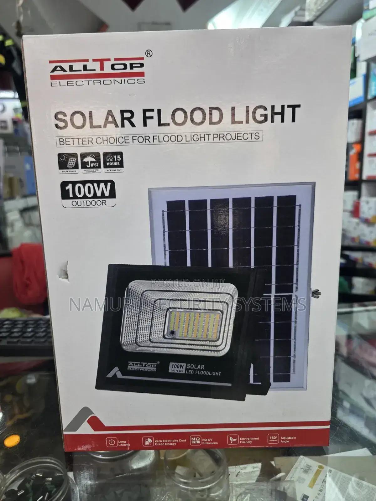 100W Solar Floodlight – Bright Outdoor Security Lighting