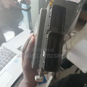 271 W204 Ecu