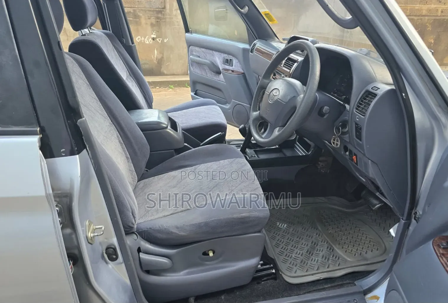 Toyota Land Cruiser Prado 1995 Silver
