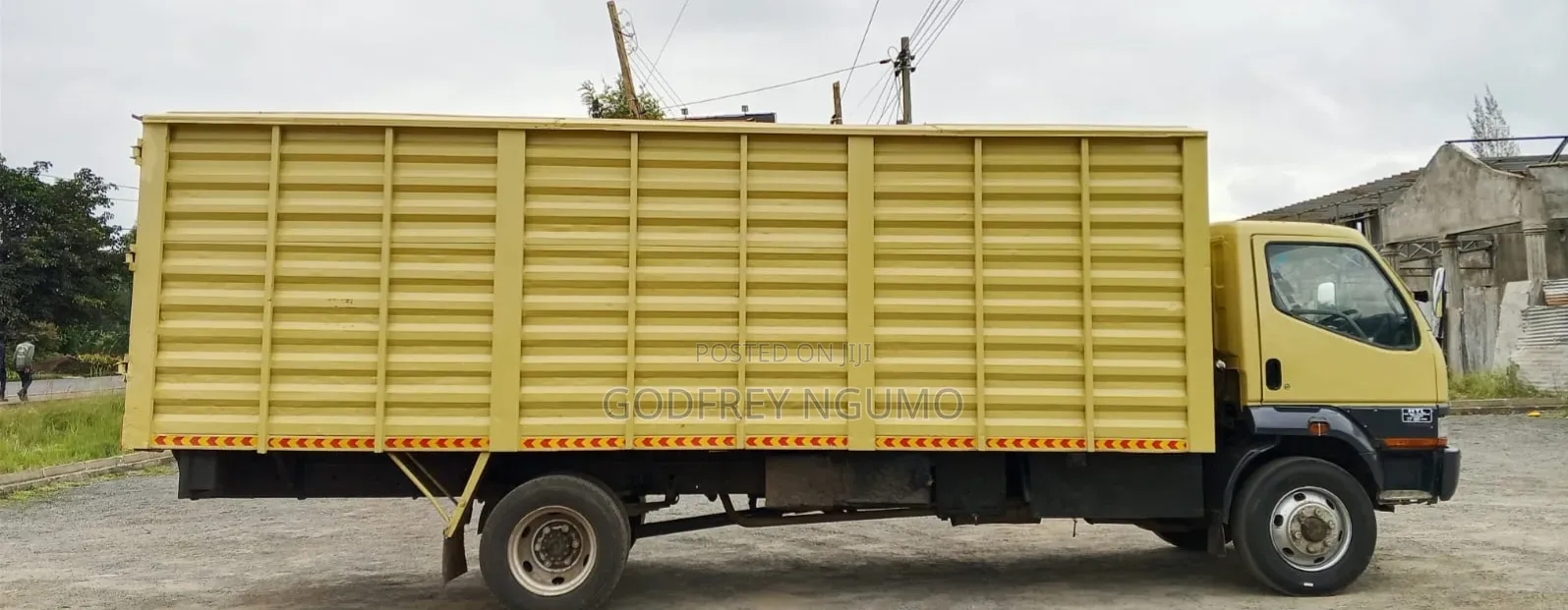 Mitsubishi Fh215 2014 Yellow