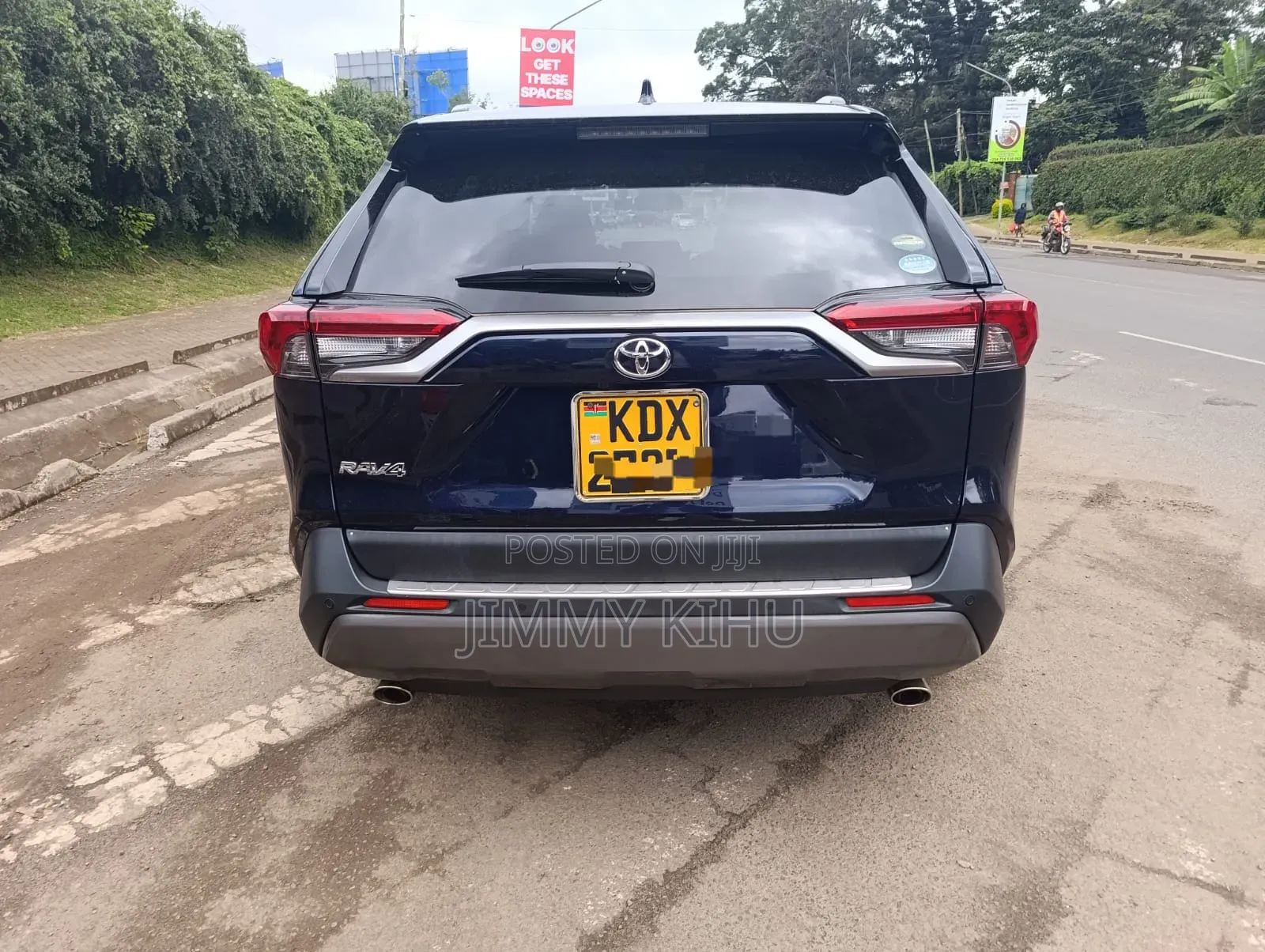 Toyota RAV4 2018 Blue