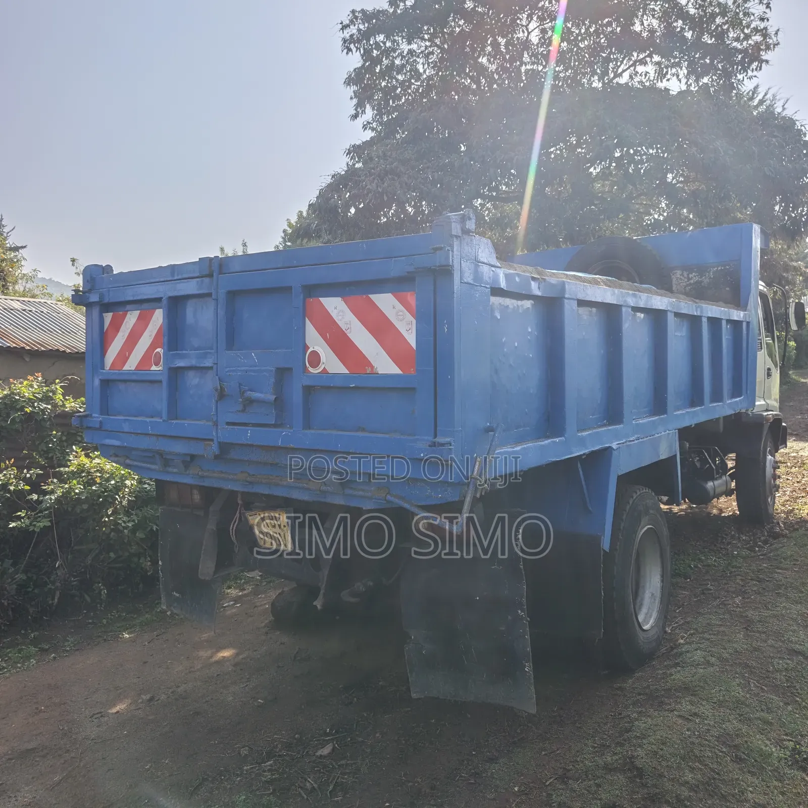 ISUZU Far 2010