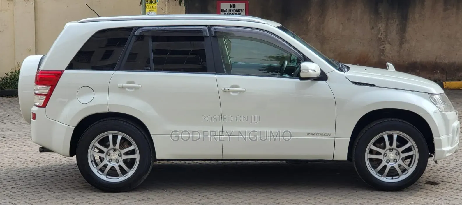 Suzuki Escudo 2009 White