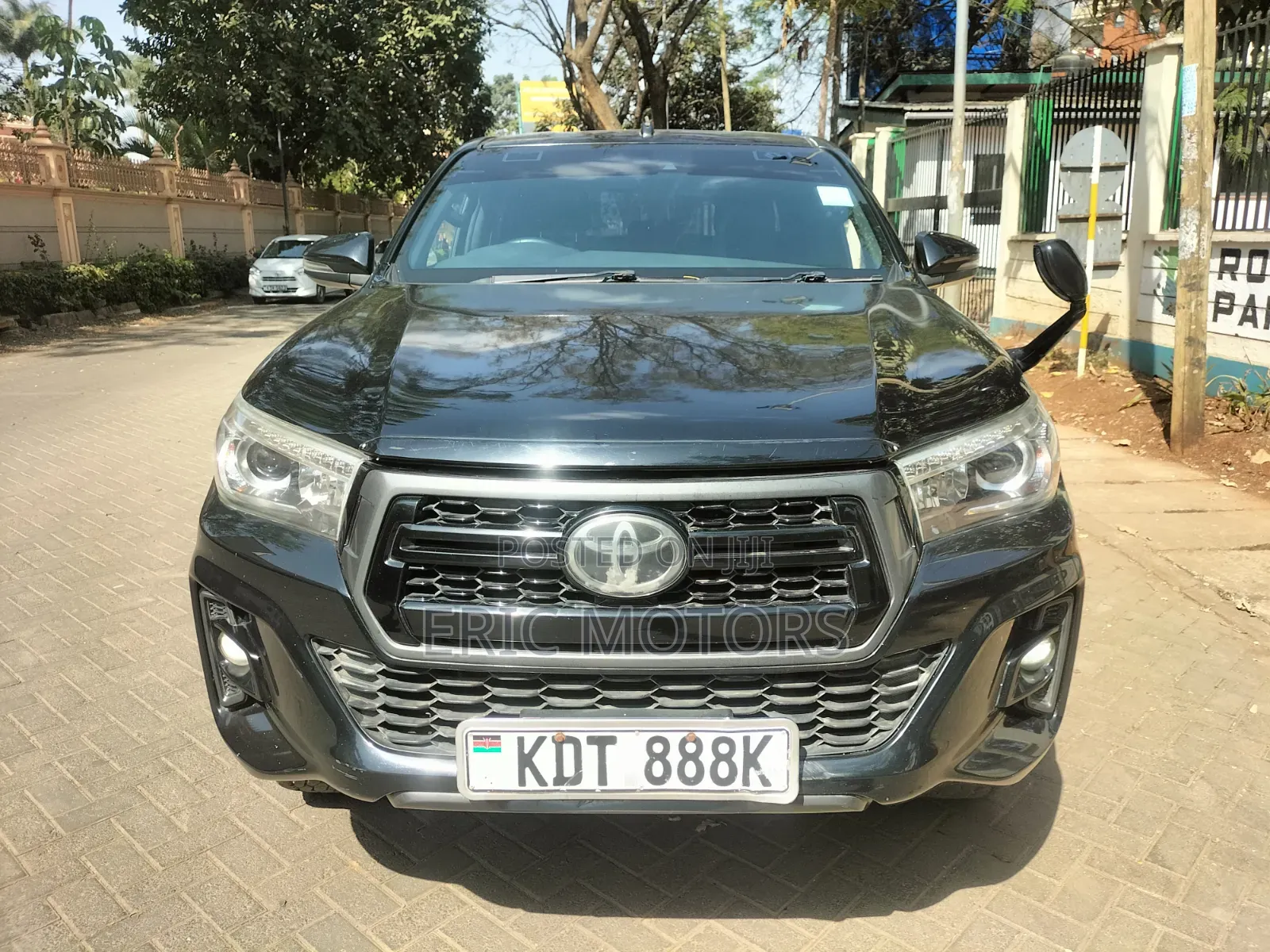 Toyota Hilux 2019 Black