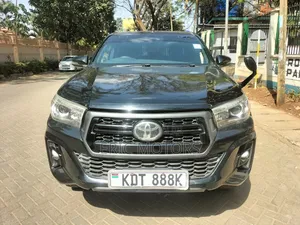 Toyota Hilux 2019 Black