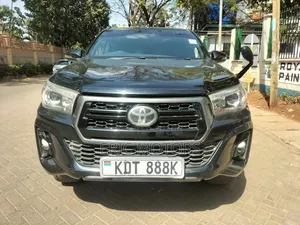 Toyota Hilux 2019 Black
